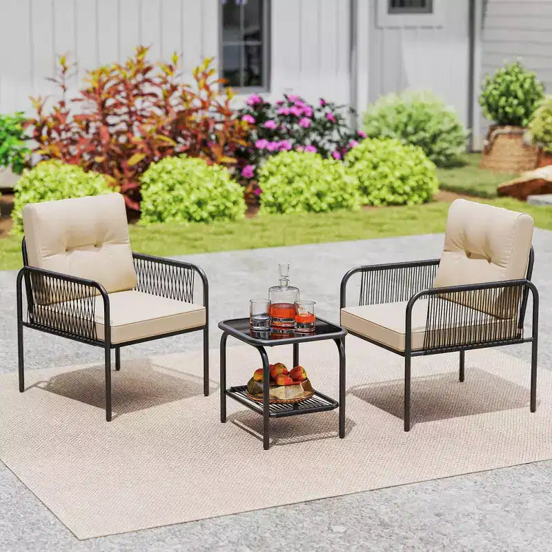 Bistro de terrasse avec table en verre trempé, chaises et coussins de dossier et d'assise